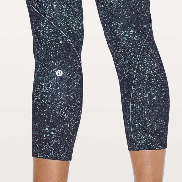 lululemon athletica Pants - Lululemon Lead The Pack Crop 23" EUC worn twice